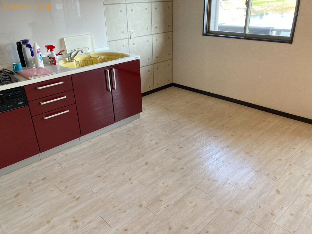 冷蔵庫、カーペット、洗濯機、二人掛けソファー、炊飯器等の回収